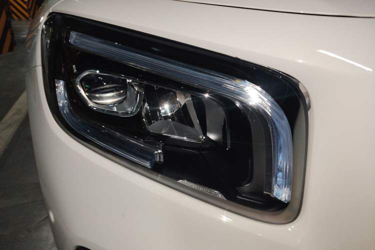 Used Mercedes-Benz GLB 2021 GLB 200 Fashion Model Right Front Headlight