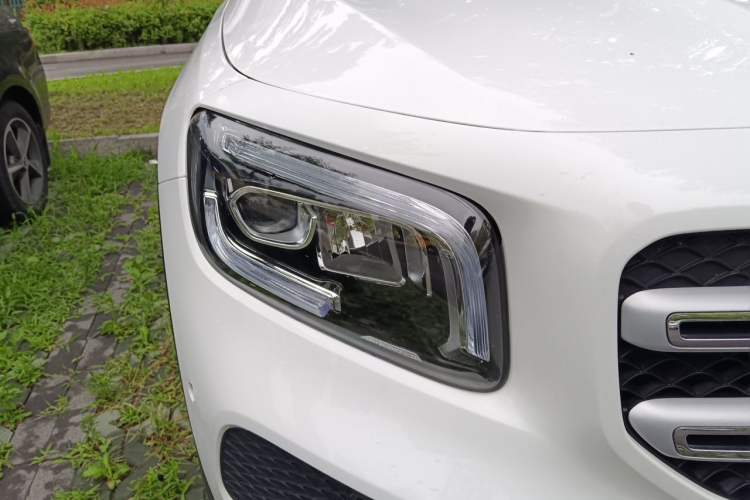 Used Mercedes-Benz GLB 2021 GLB 200 Fashion Model Right Front Headlight