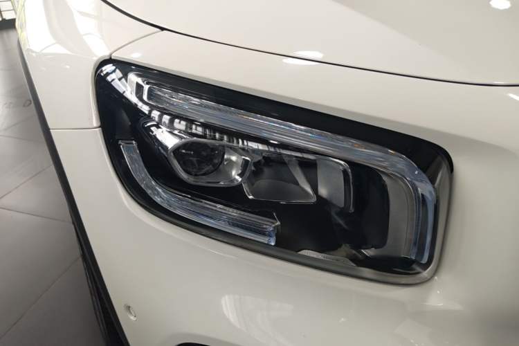 Used Mercedes-Benz GLB 2021 GLB 200 Dynamic Edition Right Front Headlight