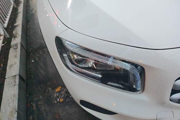 Used Mercedes-Benz GLB 2021 GLB 200 Fashion Model Right Front Headlight
