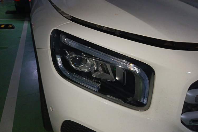 Used Mercedes-Benz GLB 2021 GLB 200 Dynamic Edition Right Front Headlight
