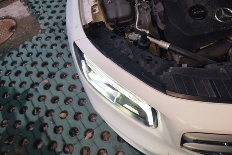 Used Mercedes-Benz GLB 2021 GLB 200 Fashion Model Right Front Headlight