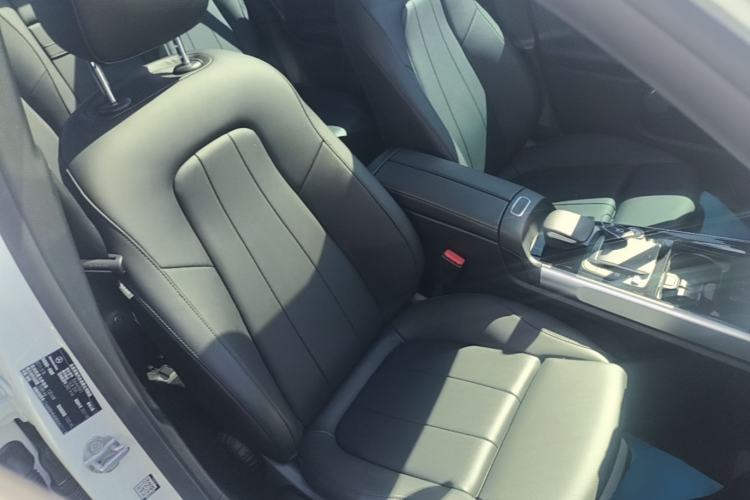 Used Mercedes-Benz GLB 2021 GLB 200 Dynamic Edition Right Front Seat