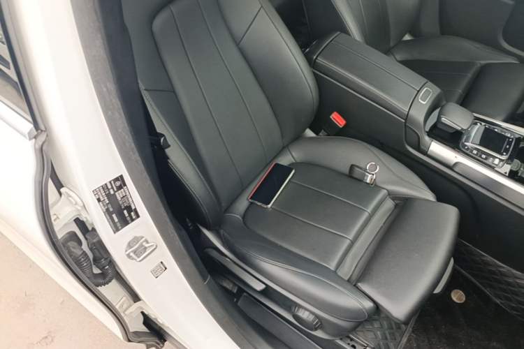 Used Mercedes-Benz GLB 2021 GLB 200 Dynamic Edition Right Front Seat