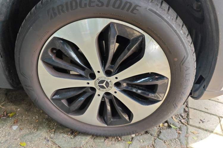 Used Mercedes-Benz GLB 2021 GLB 200 Fashion Model Right Front Wheel Hub