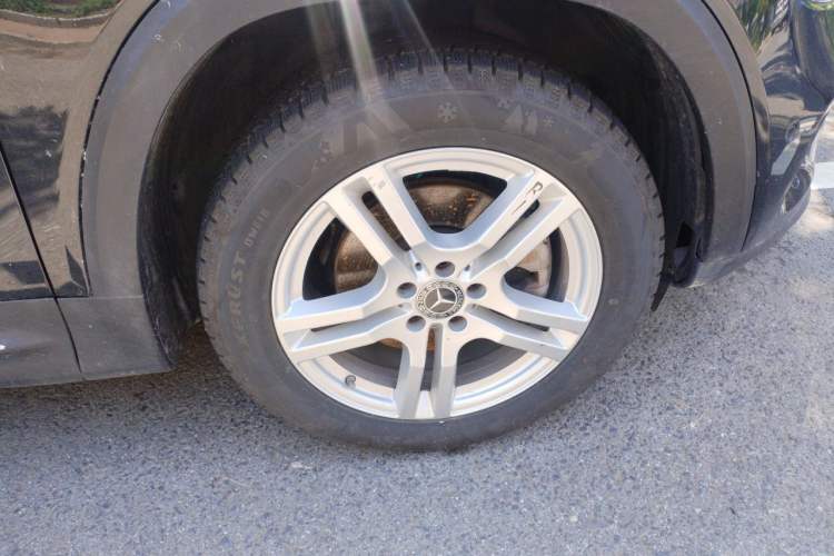 Used Mercedes-Benz GLB 2021 GLB 200 Dynamic Edition Right Front Wheel Hub