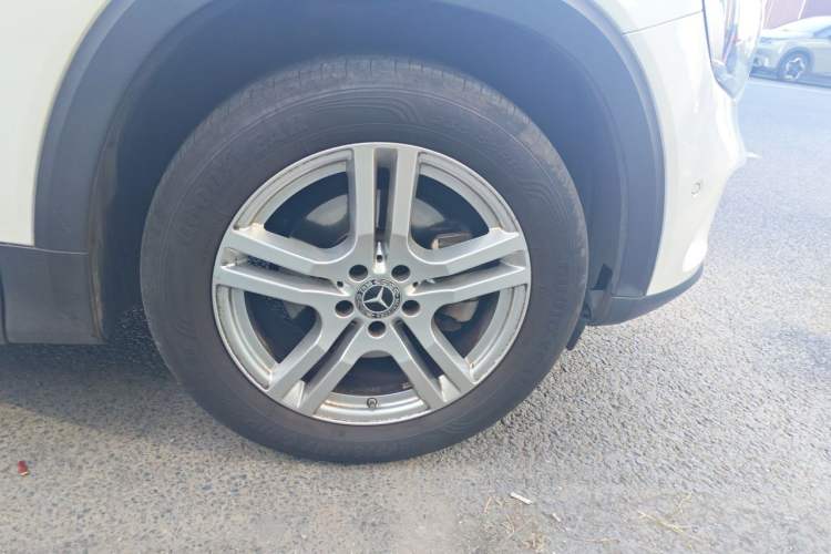 Used Mercedes-Benz GLB 2021 GLB 180 Fashion Model Right Front Wheel Hub