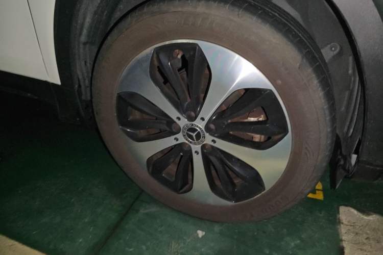 Used Mercedes-Benz GLB 2021 GLB 200 Fashion Model Right Front Wheel Hub