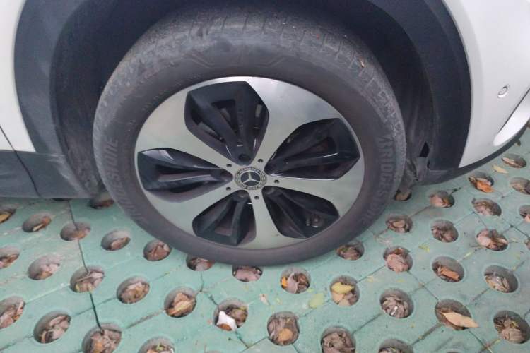 Used Mercedes-Benz GLB 2021 GLB 200 Fashion Model Right Front Wheel Hub