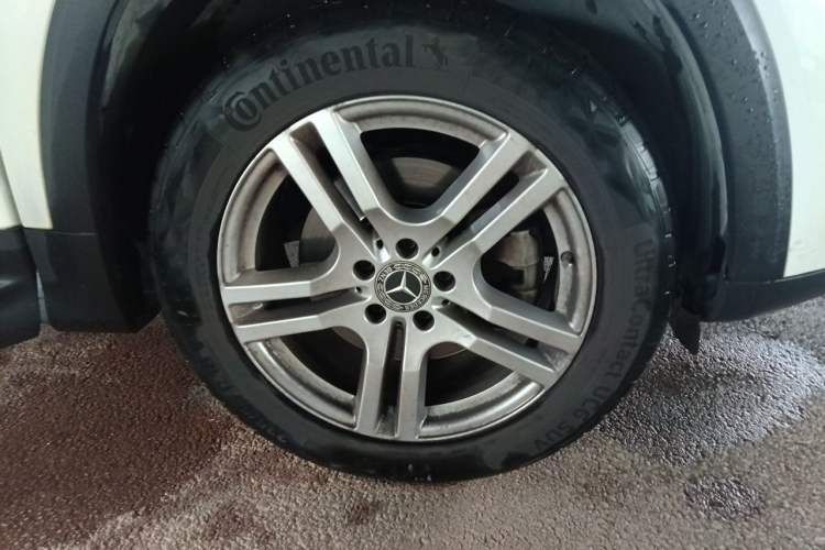 Used Mercedes-Benz GLB 2021 GLB 200 Dynamic Edition Right Front Wheel Hub