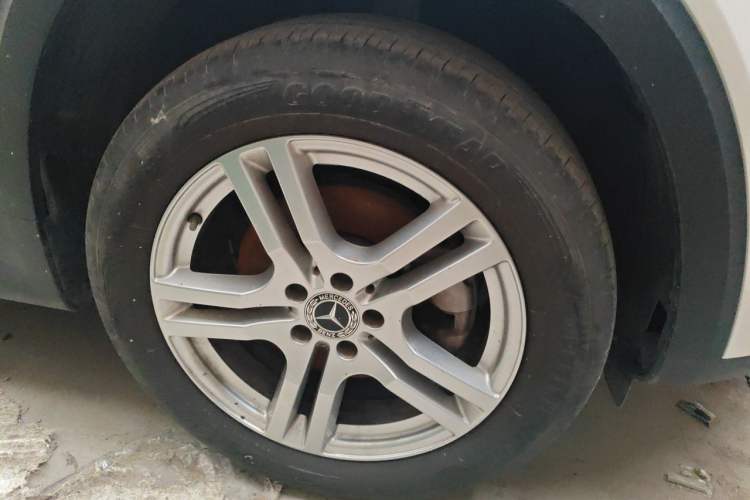 Used Mercedes-Benz GLB 2021 GLB 200 Dynamic Edition Right Front Wheel Hub