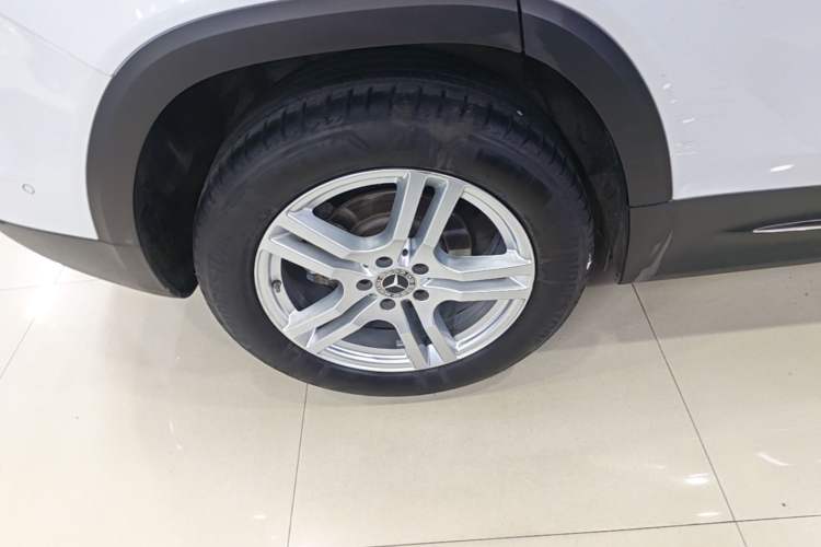 Used Mercedes-Benz GLB 2021 GLB 200 Dynamic Edition Right Rear Wheel Hub