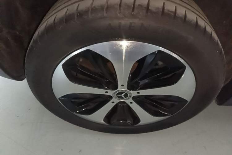 Used Mercedes-Benz GLB 2021 GLB 200 Fashion Model Right Rear Wheel Hub