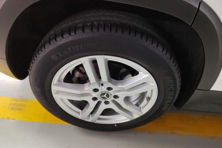 Used Mercedes-Benz GLB 2021 GLB 200 Dynamic Edition Right Rear Wheel Hub
