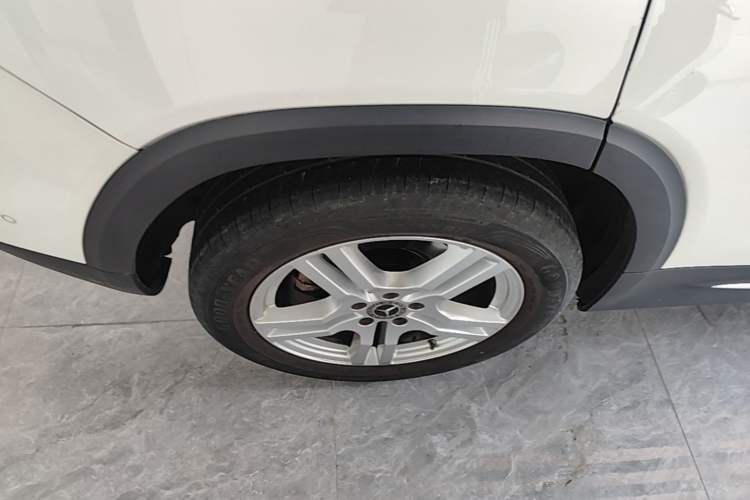 Used Mercedes-Benz GLB 2021 GLB 200 Dynamic Edition Right Rear Wheel Hub