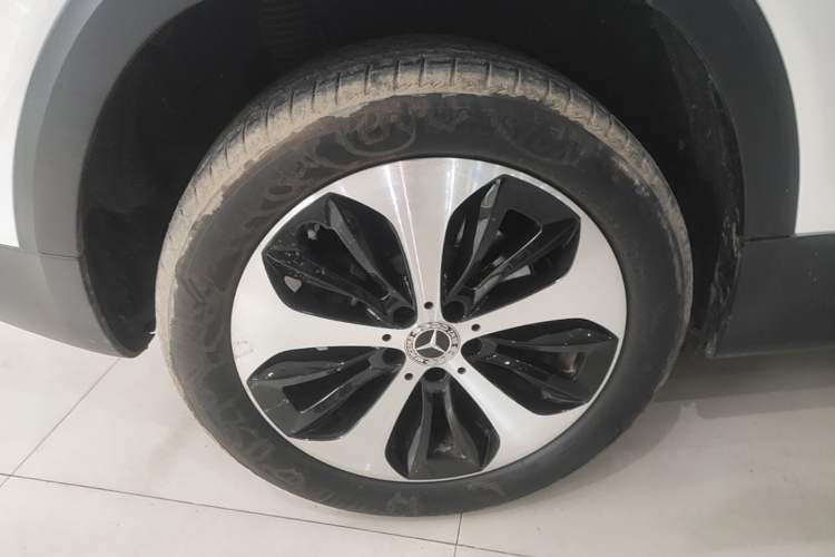 Used Mercedes-Benz GLB 2021 GLB 200 Fashion Model Right Rear Wheel Hub