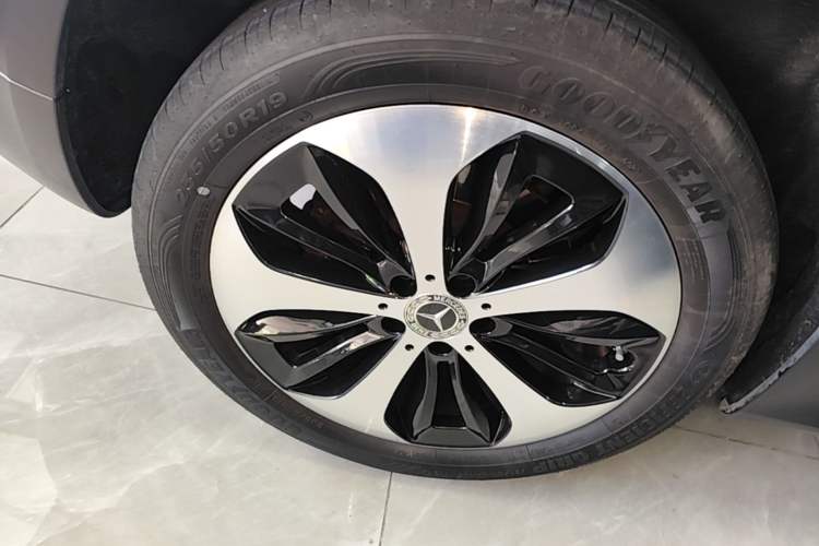 Used Mercedes-Benz GLB 2021 GLB 200 Fashion Model Right Rear Wheel Hub
