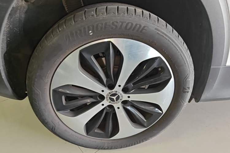 Used Mercedes-Benz GLB 2021 GLB 200 Fashion Model Right Rear Wheel Hub