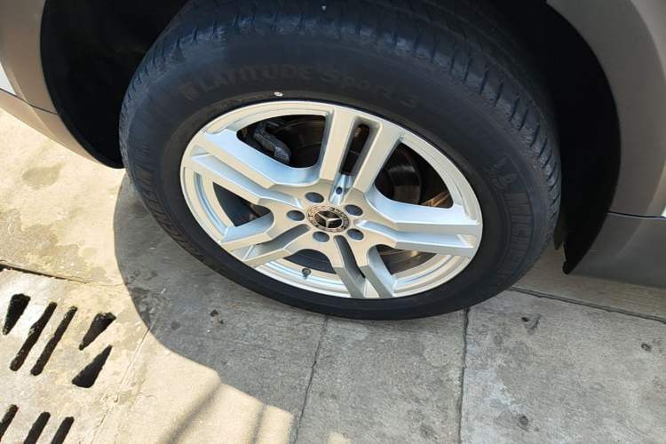 Used Mercedes-Benz GLB 2021 GLB 200 Dynamic Edition Right Rear Wheel Hub