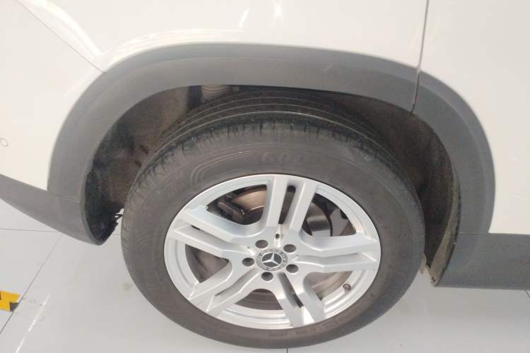 Used Mercedes-Benz GLB 2021 GLB 200 Dynamic Edition Right Rear Wheel Hub