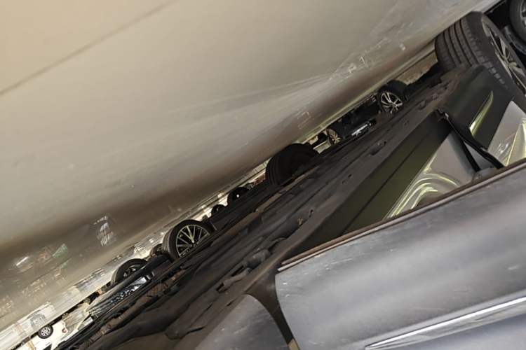 Used Mercedes-Benz GLB 2021 GLB 200 Fashion Model Right Side Sill