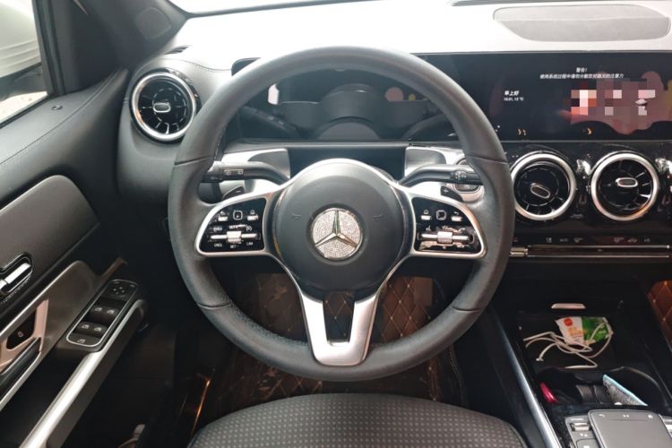 Used Mercedes-Benz GLB 2021 GLB 180 Dynamic Edition Steering Wheel