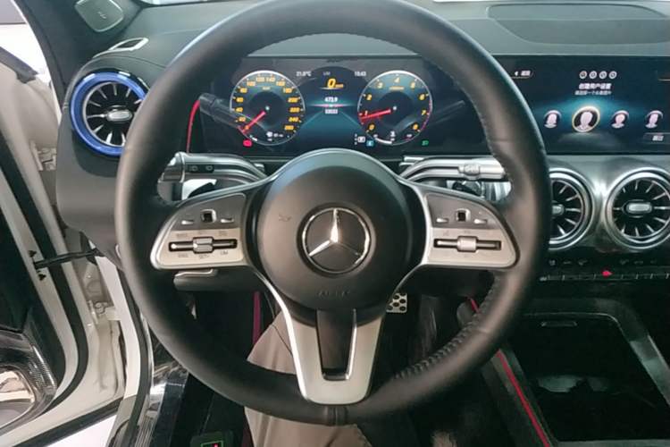 Used Mercedes-Benz GLB 2021 GLB 200 Fashion Model Steering Wheel