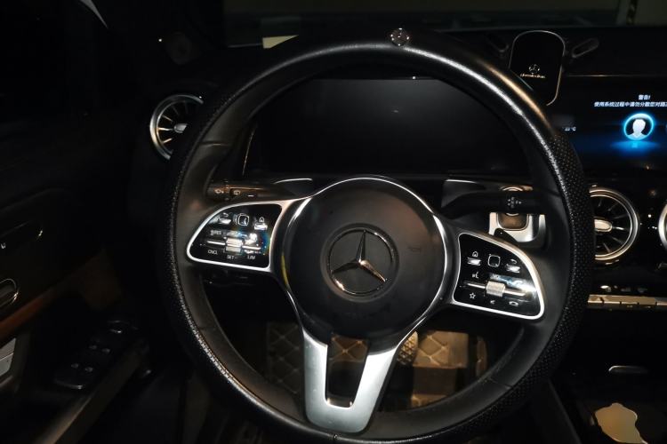 Used Mercedes-Benz GLB 2021 GLB 200 Fashion Model Steering Wheel