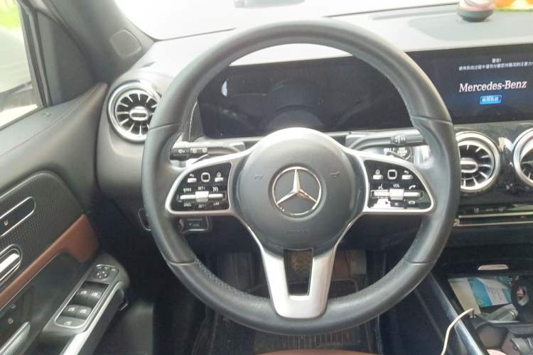 Used Mercedes-Benz GLB 2021 GLB 200 Fashion Model Steering Wheel