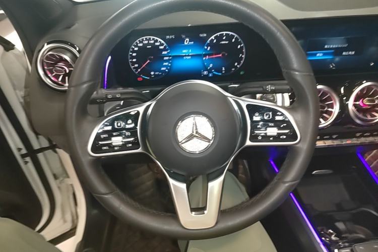 Used Mercedes-Benz GLB 2021 GLB 200 Fashion Model Steering Wheel