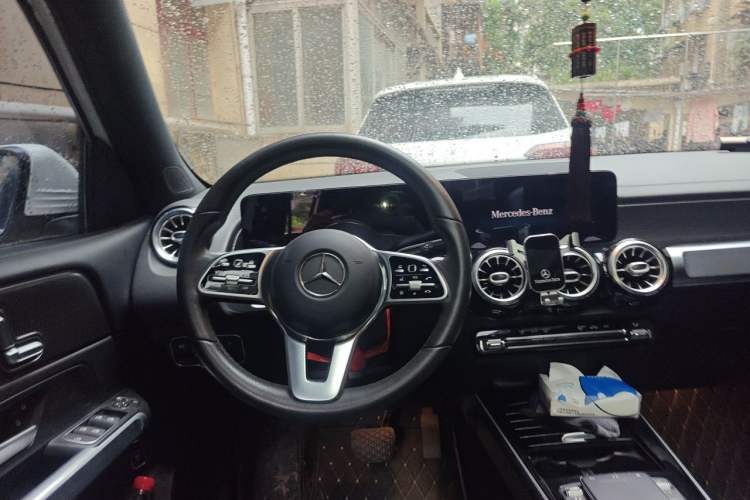 Used Mercedes-Benz GLB 2021 GLB 200 Dynamic Edition Steering Wheel