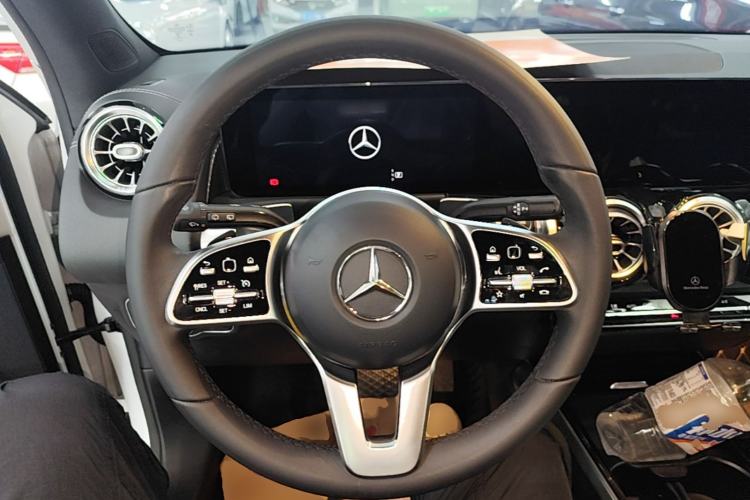 Used Mercedes-Benz GLB 2021 GLB 200 Fashion Model Steering Wheel