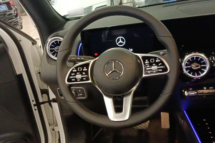 Used Mercedes-Benz GLB 2021 GLB 200 Dynamic Edition Steering Wheel