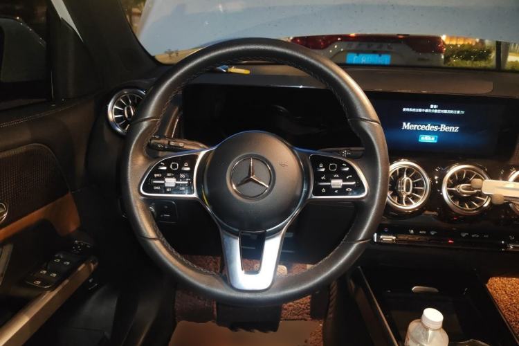 Used Mercedes-Benz GLB 2021 GLB 200 Dynamic Edition Steering Wheel