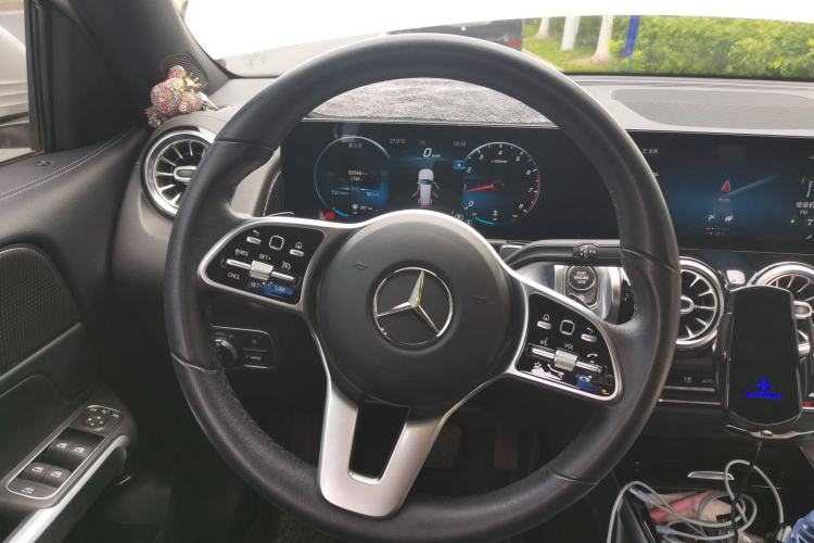 Used Mercedes-Benz GLB 2021 GLB 200 Dynamic Edition Steering Wheel