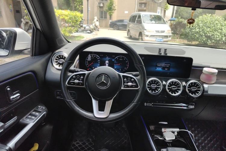 Used Mercedes-Benz GLB 2021 GLB 200 Dynamic Edition Steering Wheel