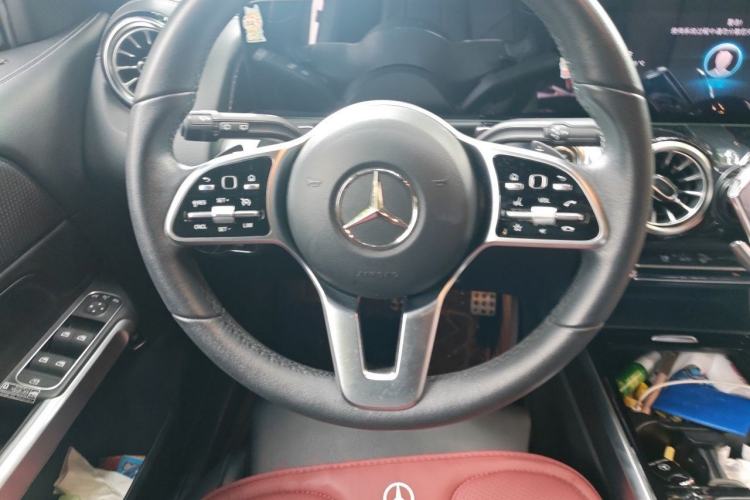 Used Mercedes-Benz GLB 2021 GLB 200 Fashion Model Steering Wheel