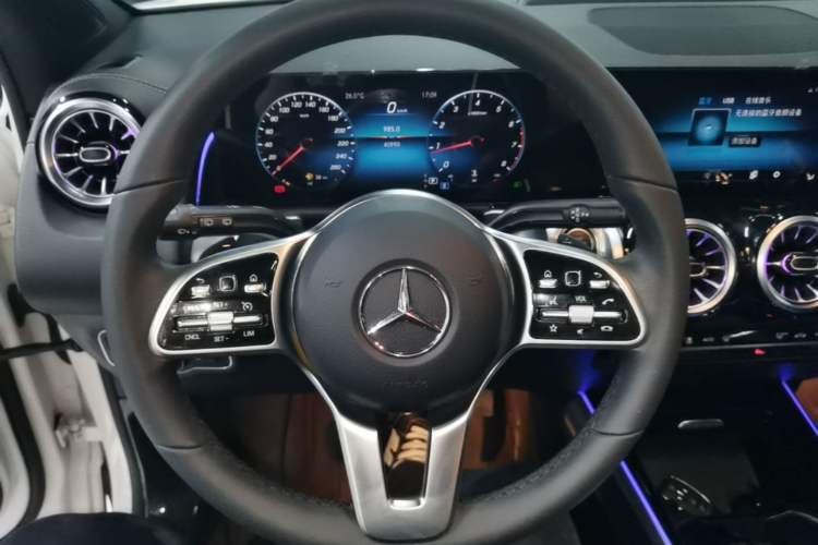 Used Mercedes-Benz GLB 2021 GLB 200 Dynamic Edition Steering Wheel