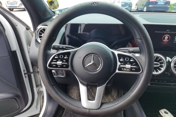Used Mercedes-Benz GLB 2021 GLB 200 Fashion Model Steering Wheel