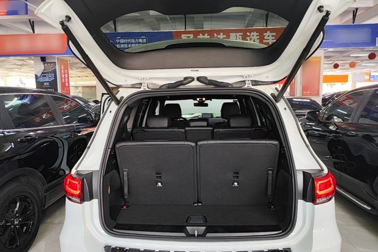 Used Mercedes-Benz GLB 2021 GLB 200 Fashion Model Trunk