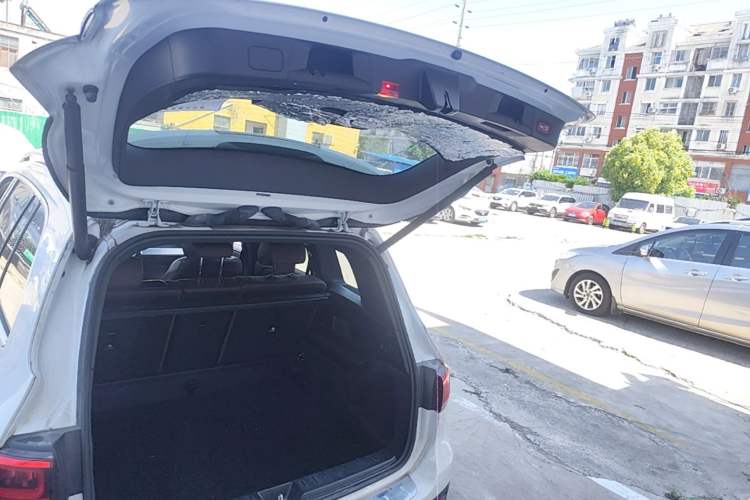 Used Mercedes-Benz GLB 2021 GLB 200 Dynamic Edition Trunk
