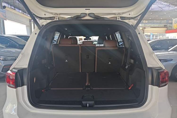 Used Mercedes-Benz GLB 2021 GLB 200 Fashion Model Trunk