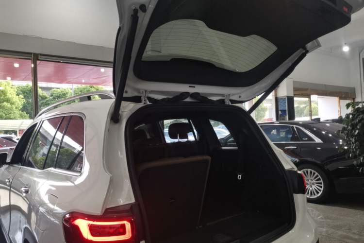 Used Mercedes-Benz GLB 2021 GLB 200 Fashion Model Trunk