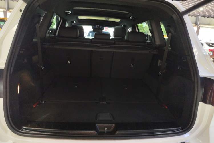 Used Mercedes-Benz GLB 2021 GLB 200 4MATIC Trunk