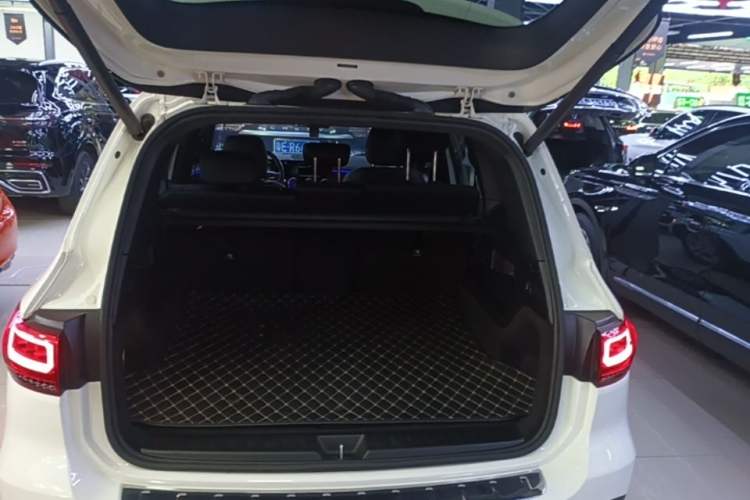 Used Mercedes-Benz GLB 2021 GLB 200 Dynamic Edition Trunk