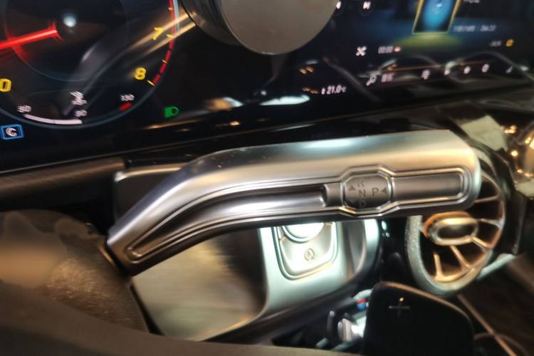 Used Mercedes-Benz GLB 2021 GLB 200 Dynamic Edition Gear Lever