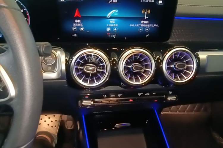Used Mercedes-Benz GLB 2022 Updated GLB 200 Fashion Edition Audio And AC Panel