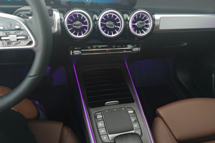 Used Mercedes-Benz GLB 2022 Refresh GLB 200 Dynamic Edition Audio And AC Panel