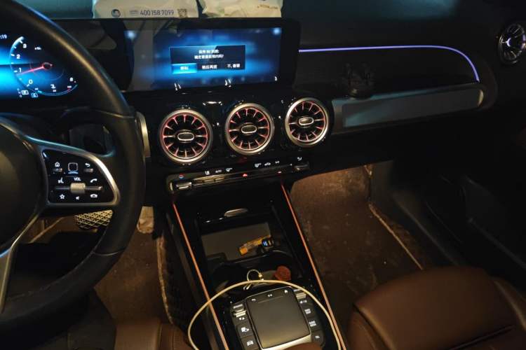 Used Mercedes-Benz GLB 2022 GLB 200 Dynamic Edition Audio And AC Panel