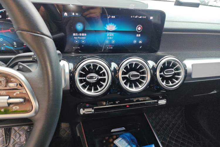 Used Mercedes-Benz GLB 2022 GLB 220 Fashion Model Audio And AC Panel